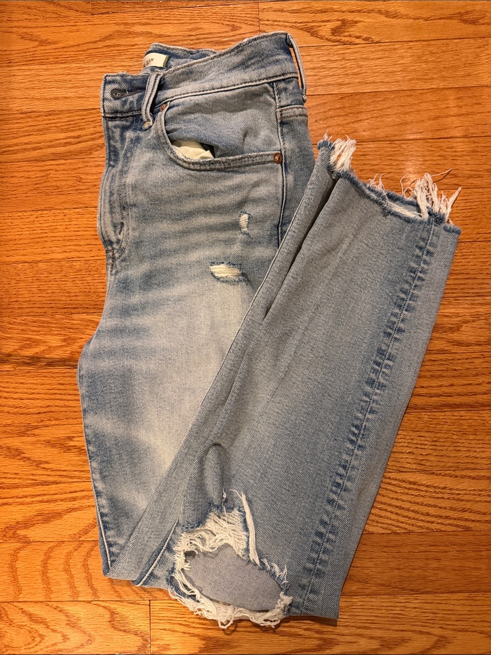 AE 77 mom Jean